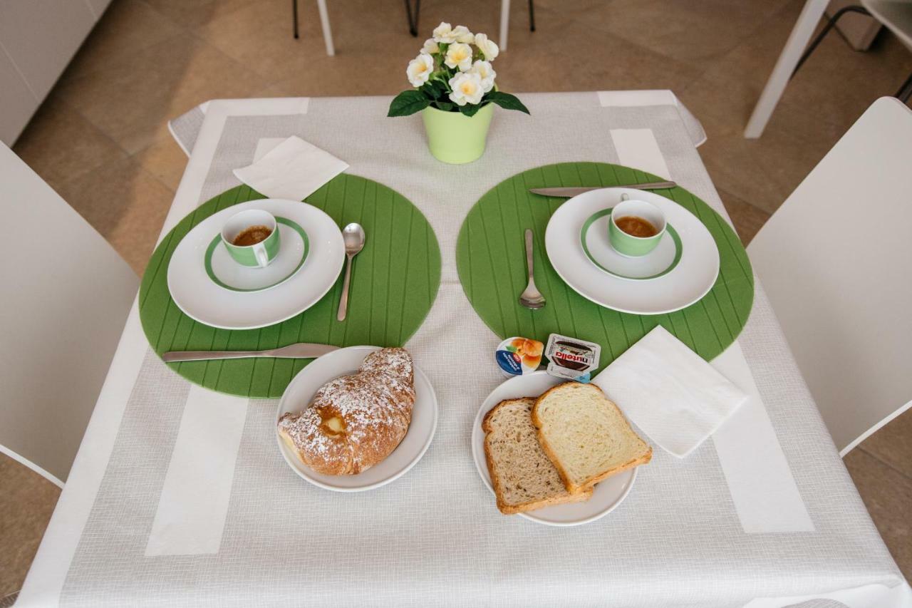 B&B Fior Fiore สเปลโล ภายนอก รูปภาพ