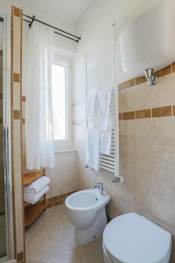 B&B Fior Fiore สเปลโล ภายนอก รูปภาพ